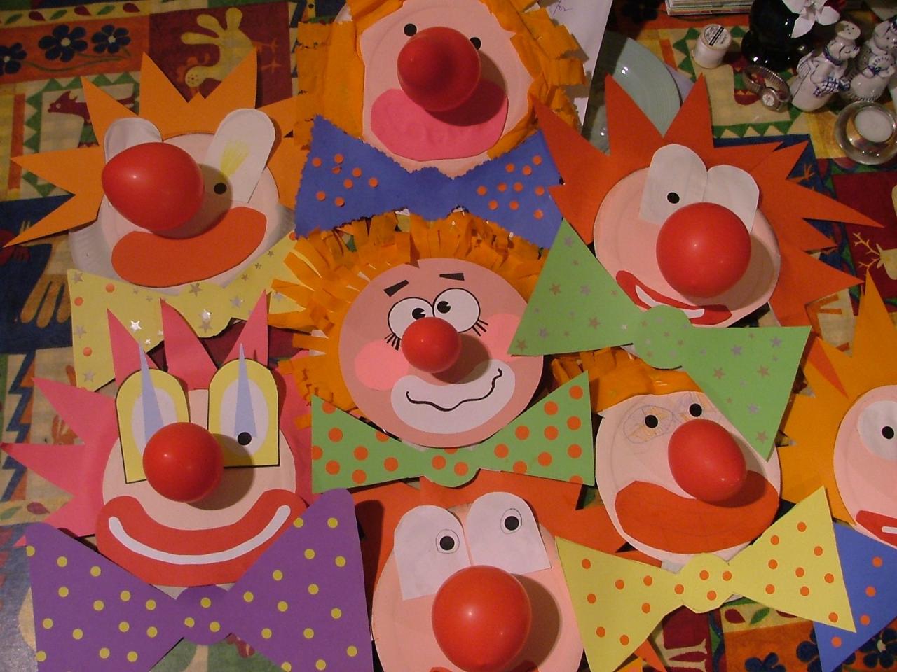 Die Magie des Malens: Clowns auf Papier zum Leben erwecken