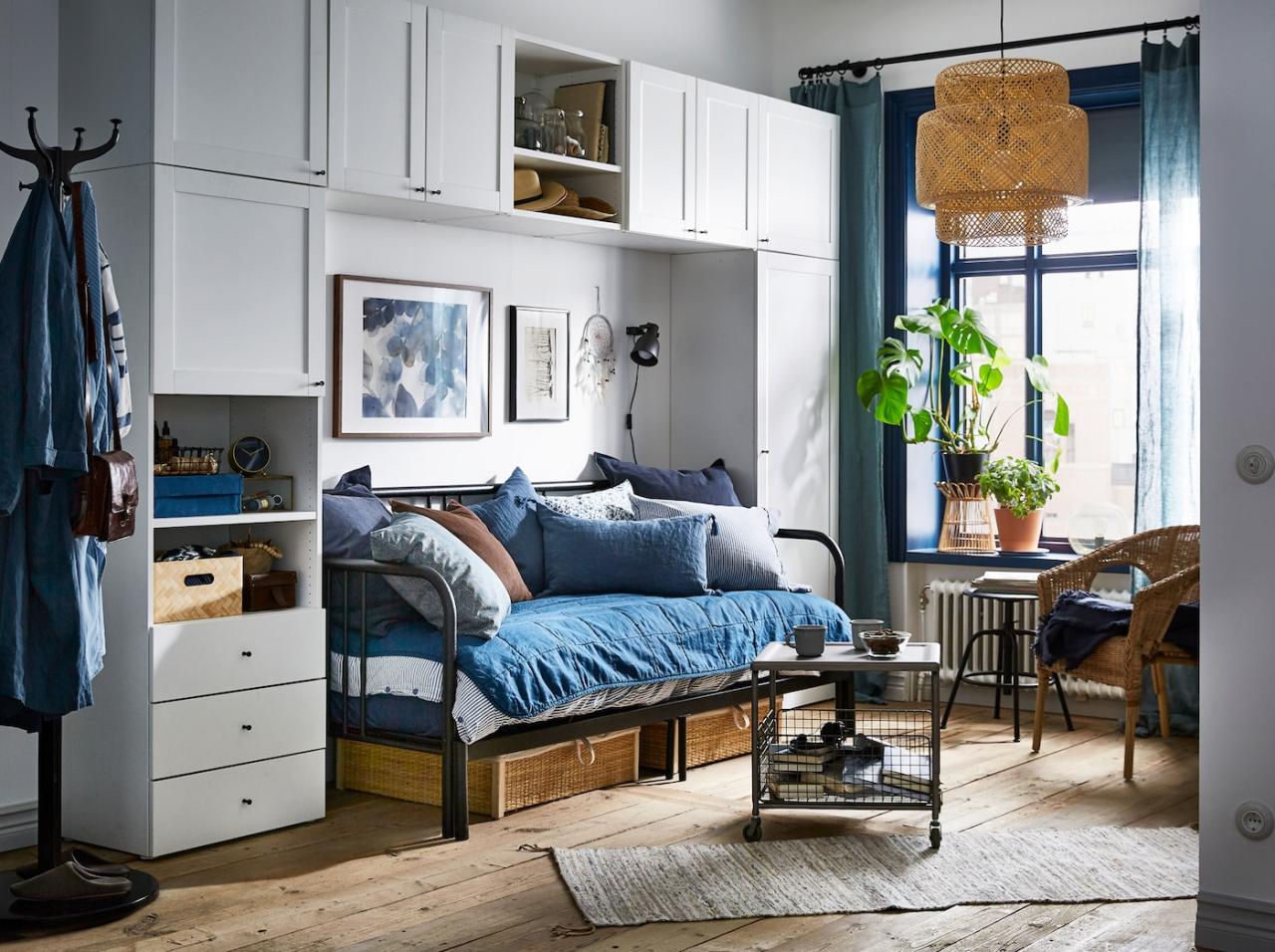 Wohn- und Schlafzimmer in einem Raum bei IKEA: Die perfekte Lösung für kleine Wohnungen?