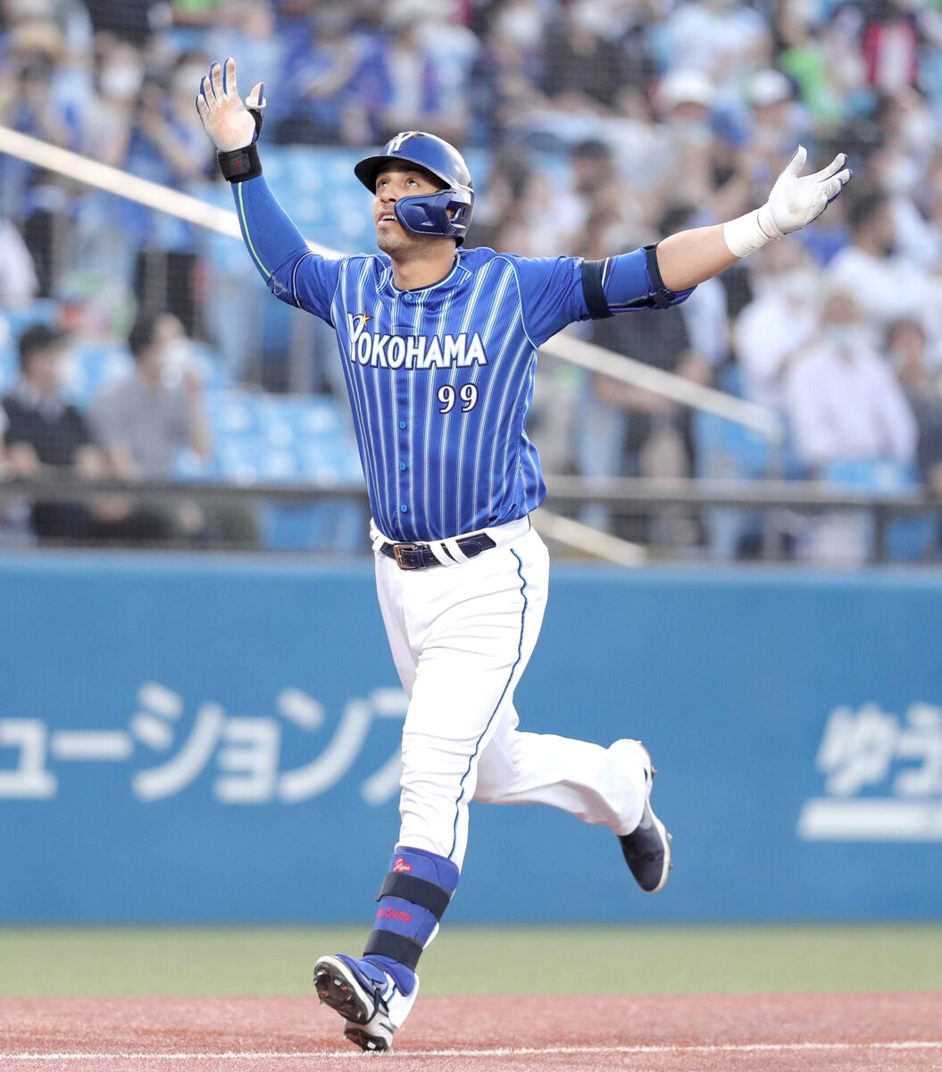 Kreatives Bild zu 【DeNA】ネフタリ・ソトが4回に勝ち越し打「積極的にいきました」7号2ランに続き3打点目 - スポーツ報知 【DeNA】ネフタリ・ソトが4回に勝ち越し打「積極的にいきました」7号2ランに続き3打点目 - スポーツ報知